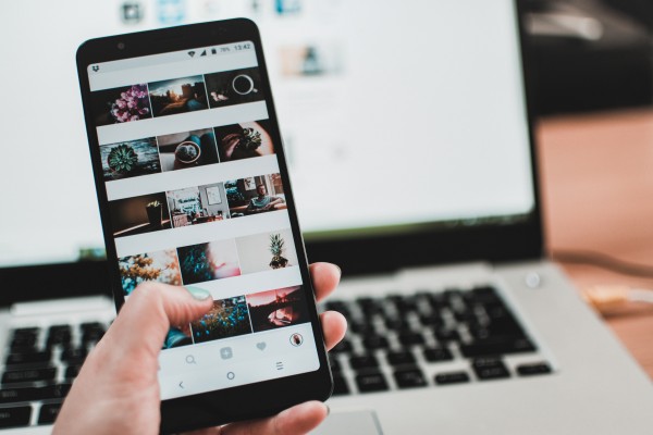 social media_W600